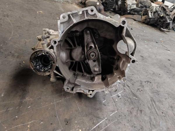 BOITE DE VITESSE MANUEL VAG 1.2i CODE: GSB - Vue 2